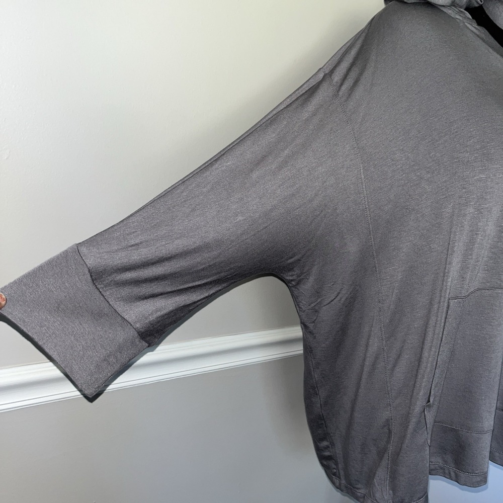 Koolaburra by UGG Women's Size 1X Gray French Terry Hoodie Poncho Pullover Top‎ - Picture 8 of 13